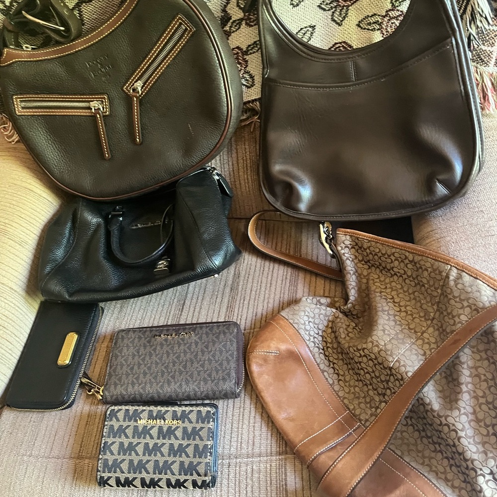 Brown Leather-Trimmed Tote with Beige Canvas Interior